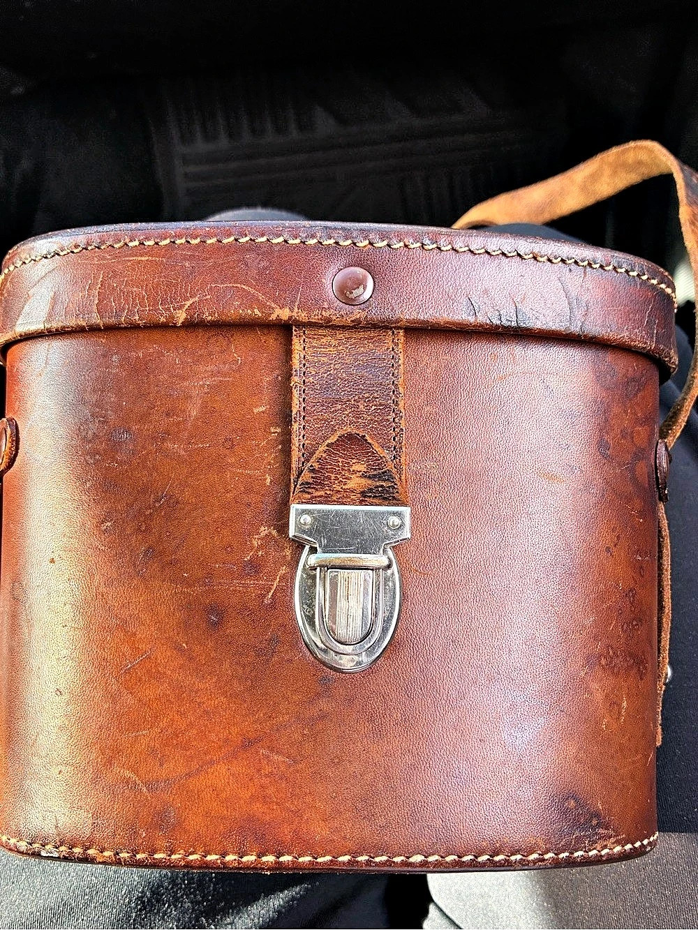 Garretts Leather Messenger Bag in Brown